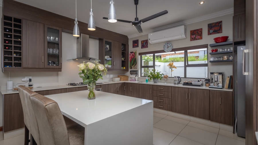 3 Bedroom Property for Sale in The Coves North West